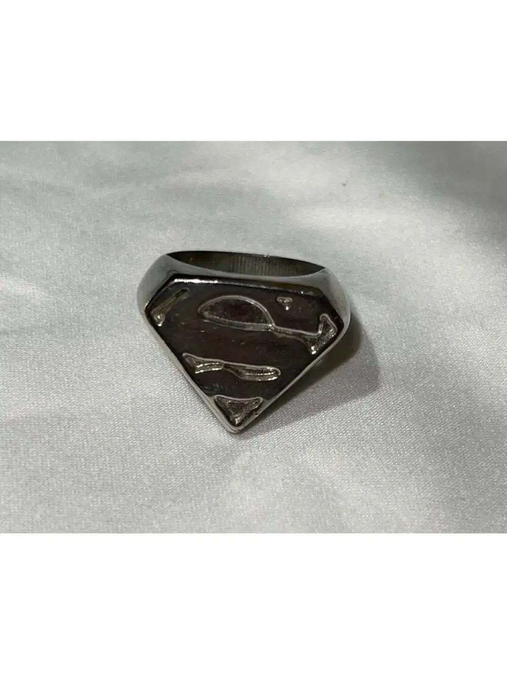 DC Comics Superman Shield Ring Size 8 Silver Tone